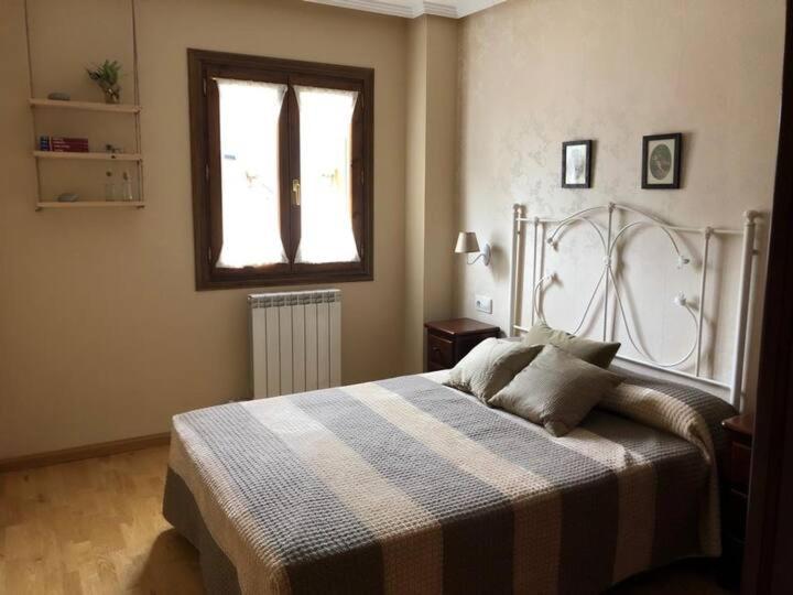 Casa Sendacomodidad Y Descanso Sallent De Gallego Bagian luar foto